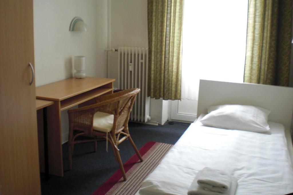 Hotel Komet Düsseldorf Cameră foto